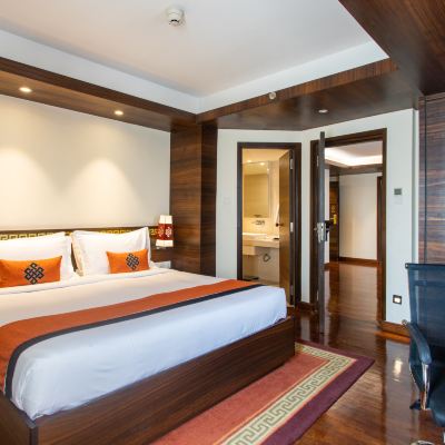 Family King Suite Akama Hotel Promo Code