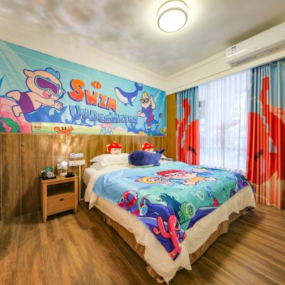 酷芽豬豬俠兩房一廳豪華套房〈大床+上下鋪〉 新興翔順象窩飯店優惠