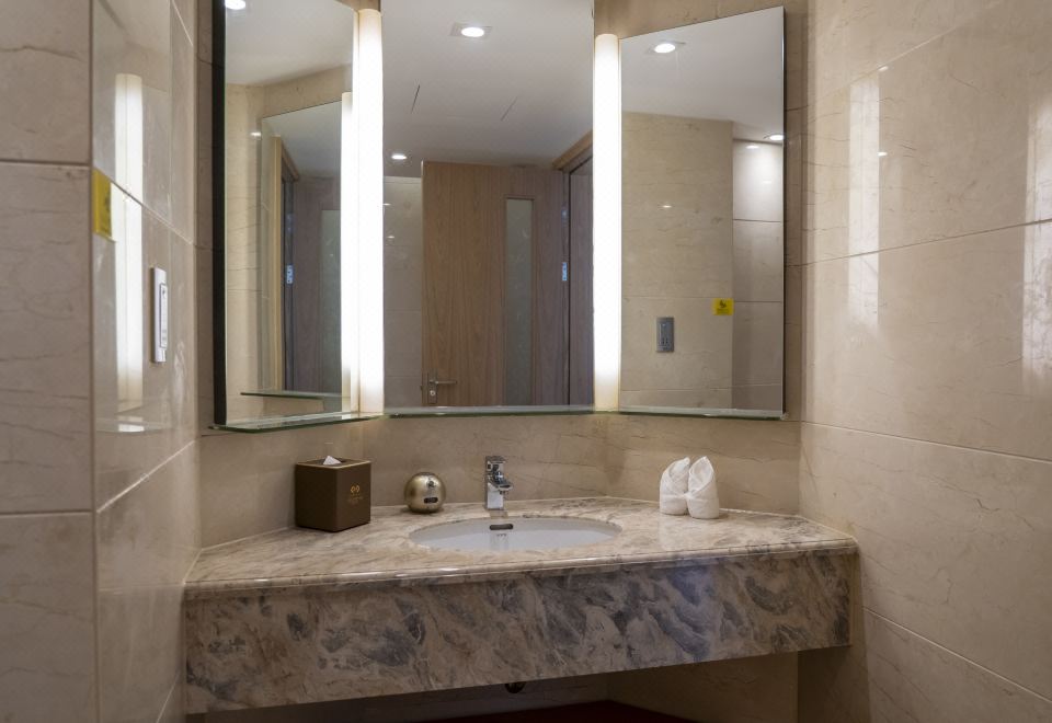 Gloria Grand Hotel JishouDeluxe Suite