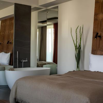 Suite With Balcony Hotel Warszawa Promo Code