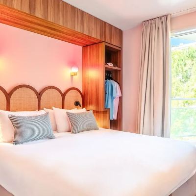 Double Or Twin Room 馨樂庭馬賽卡斯特拉娜酒店優惠