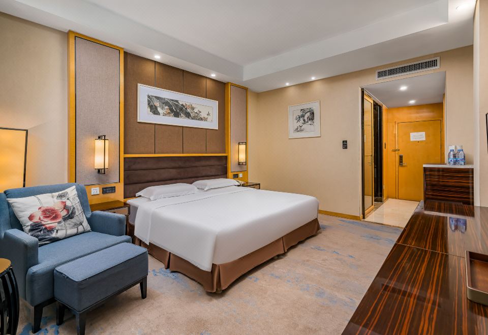 云瑧商务大床房