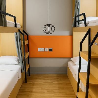 四人房，無窗 新加坡城邊酒店 （Staycation Approved）優惠