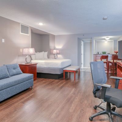 Choice Queen with Wet Bar & Sleeper Sofa The Ramsey Promo Code