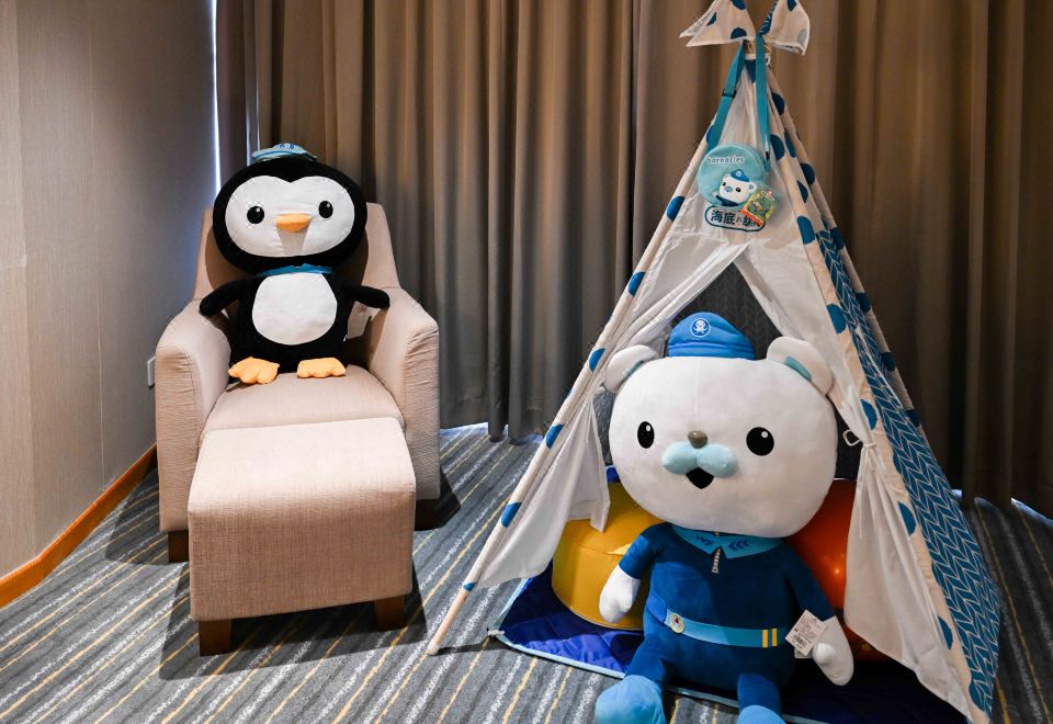 海底小縱隊主題房