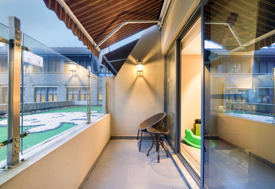 Lake View Hotel hangzhouOcean Themed Family Friendly Room