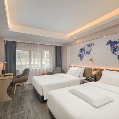 樂享雙人房（小度音箱+助眠記憶枕+辦公桌+休閒躺椅） 凱里亞德飯店（深圳灣口岸店）優惠