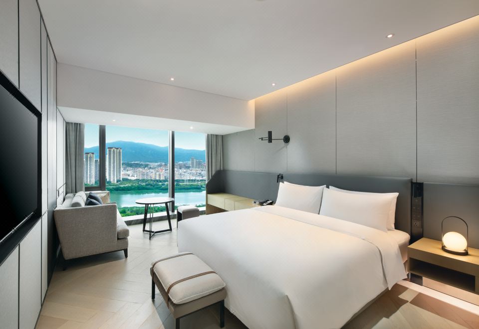 单卧江景高楼层套房|戴森吹风机+智能马桶