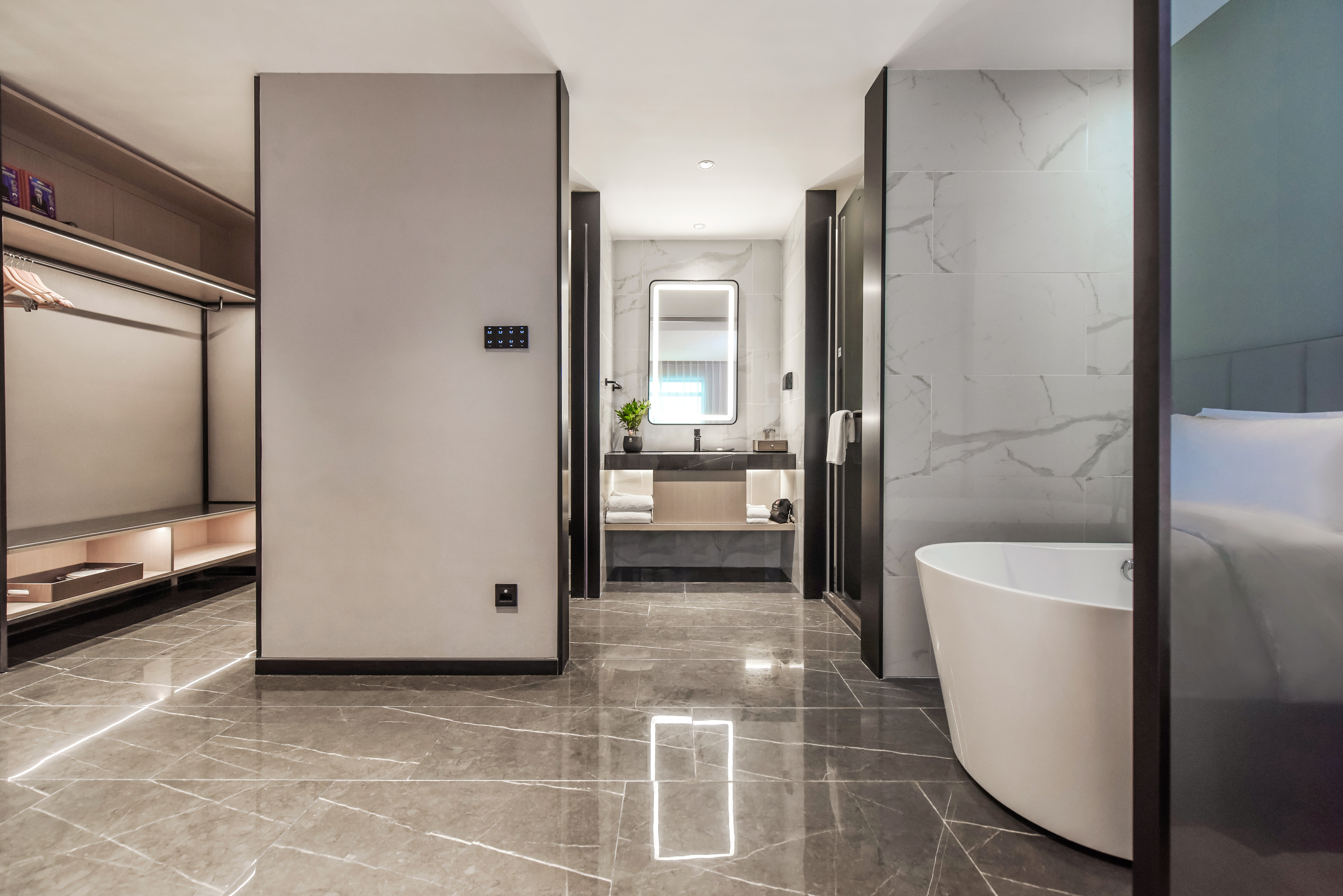 豪华套房（乐爽小冰箱+喜临门床垫）