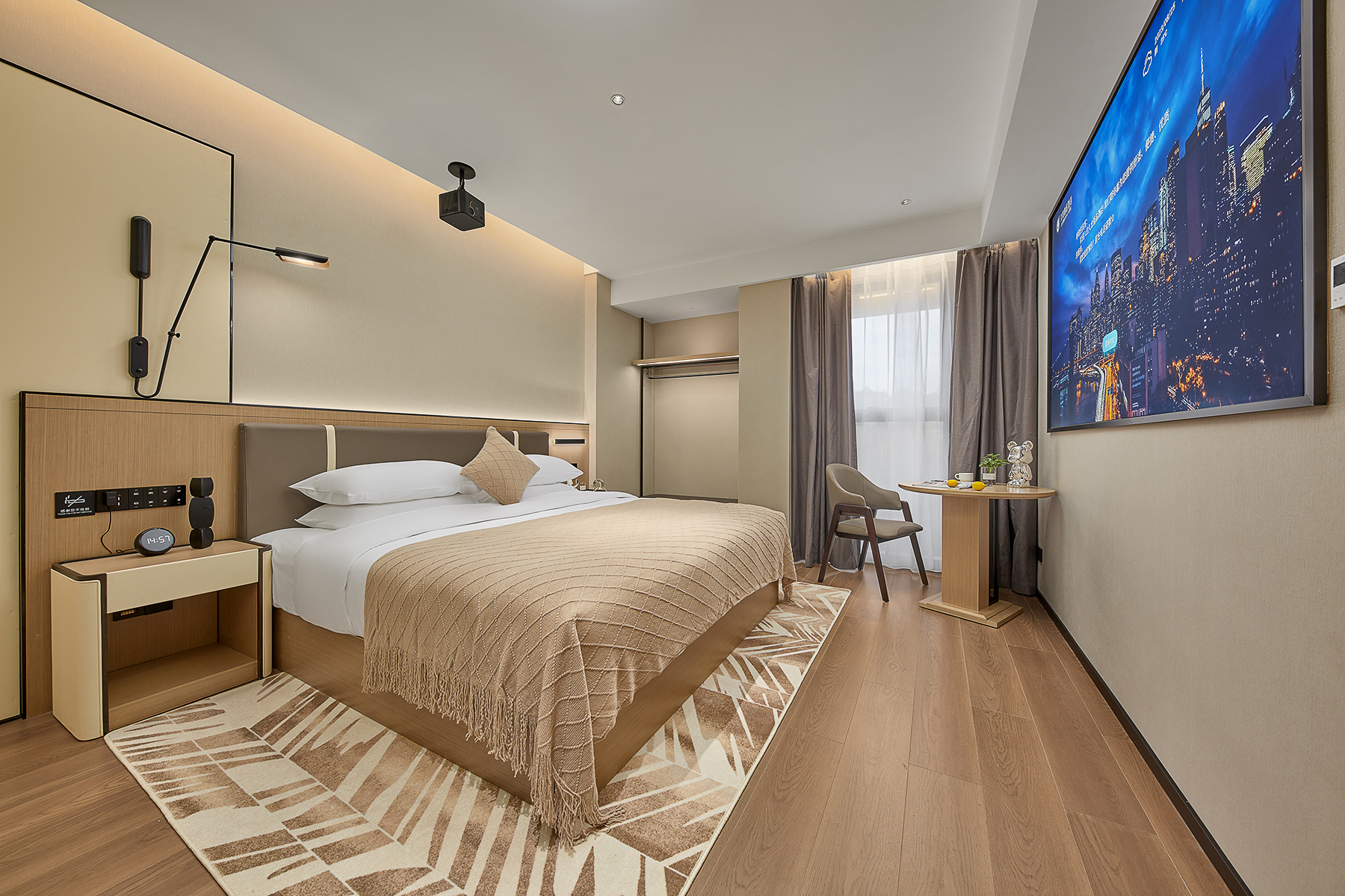 豪华行政套房（智能客控+记忆枕+空调+冰箱）