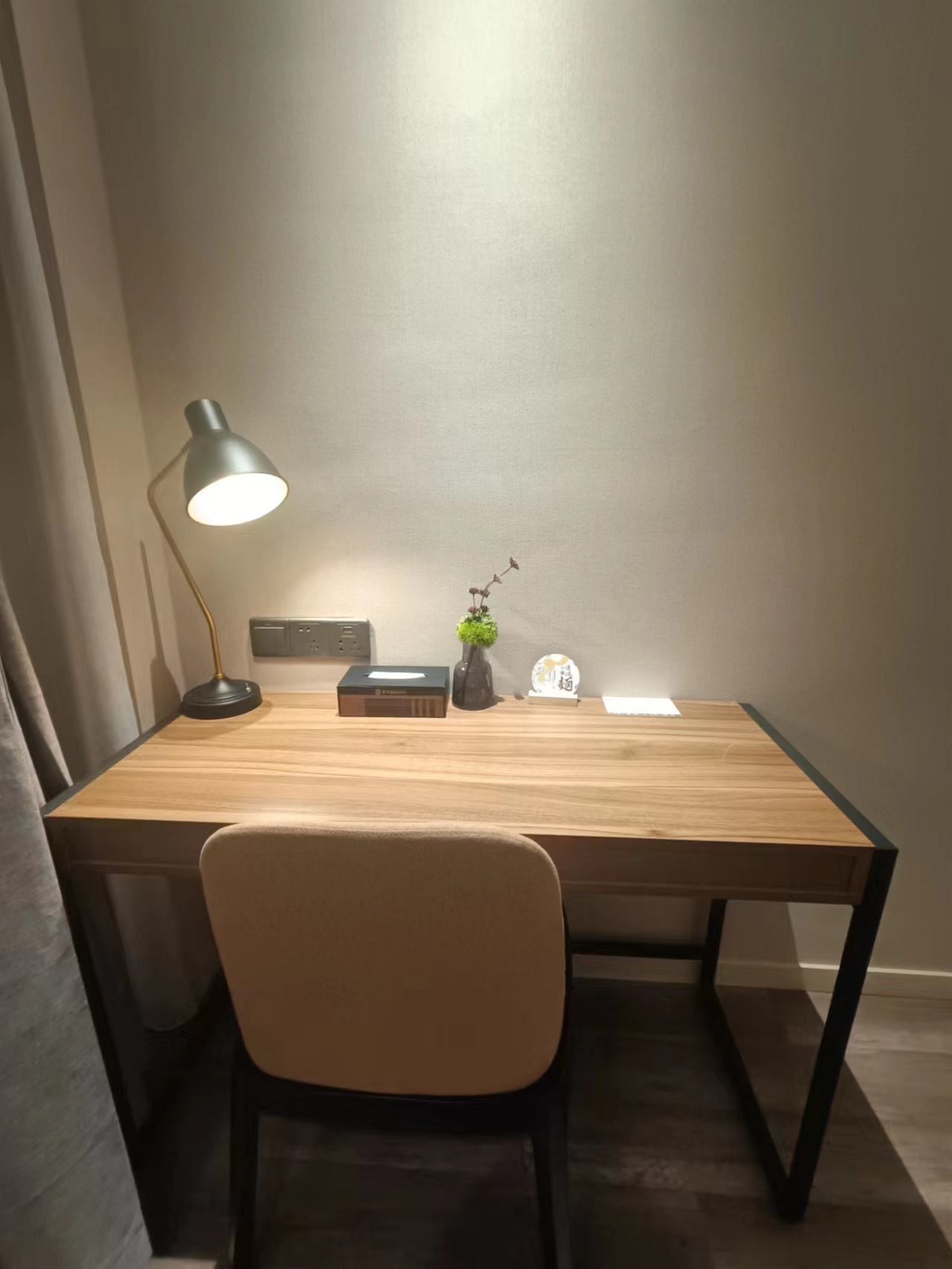 商务大床房（暖气开放）