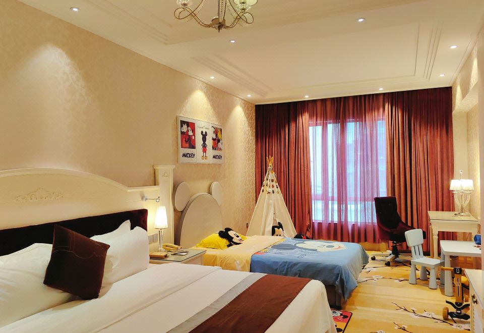 萌趣米奇亲子主题房