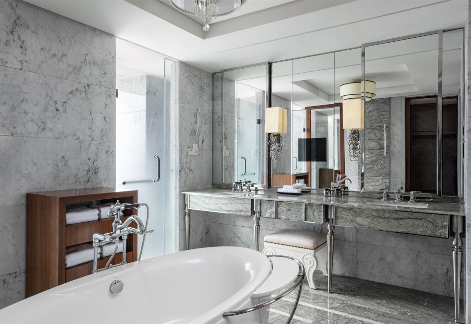 Sheraton Qingdao Jiaozhou HotelDeluxe Suite PKG