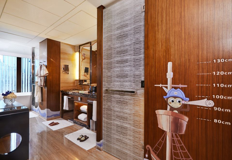 航海探秘親子主題文華江景房