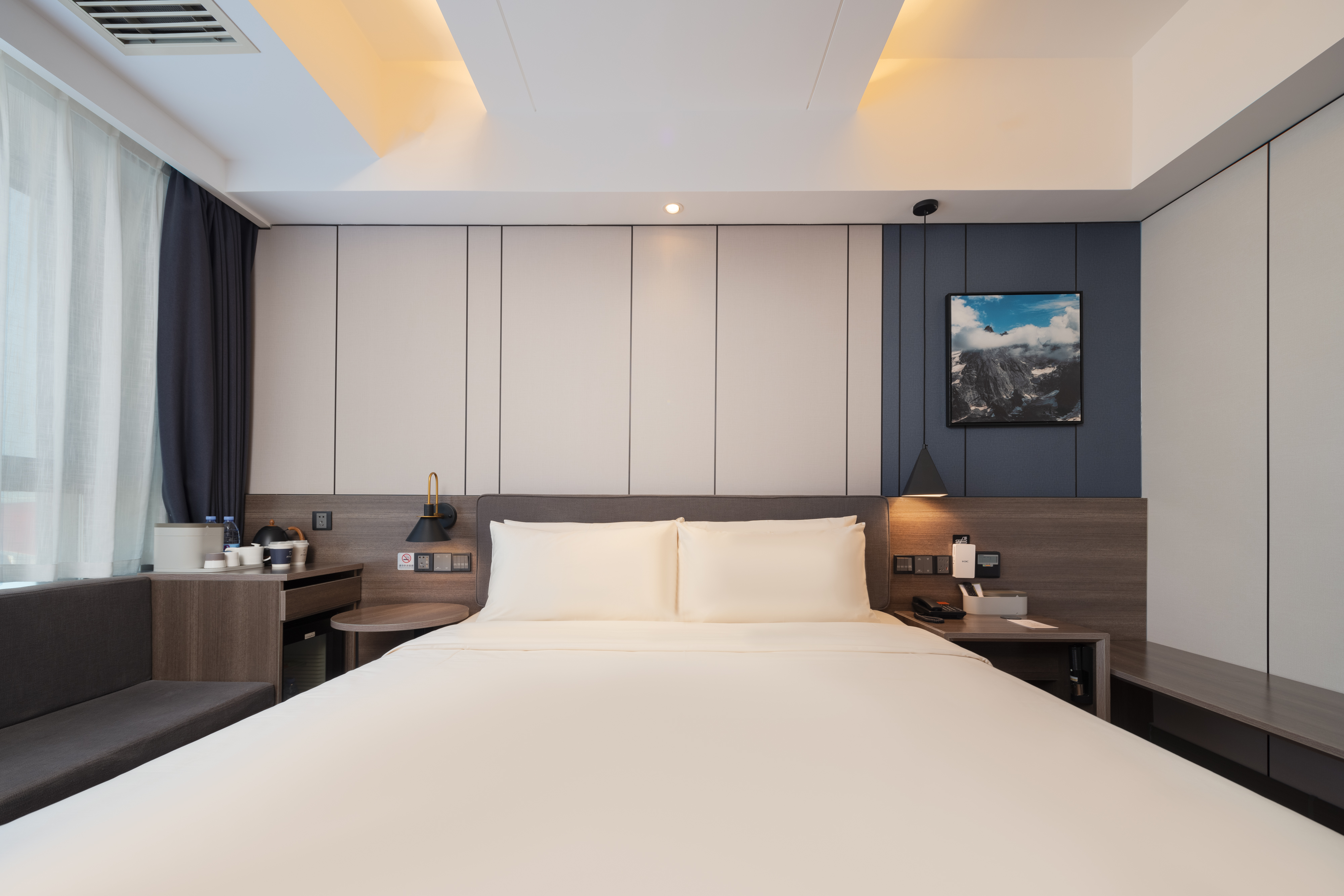 高級園景大床房（手機投屏＋加濕器）