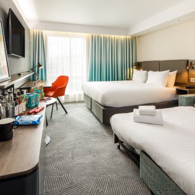 Premium Queen Room With Sofa Bed Holiday Inn MANCHESTER AIRPORT Promo Code