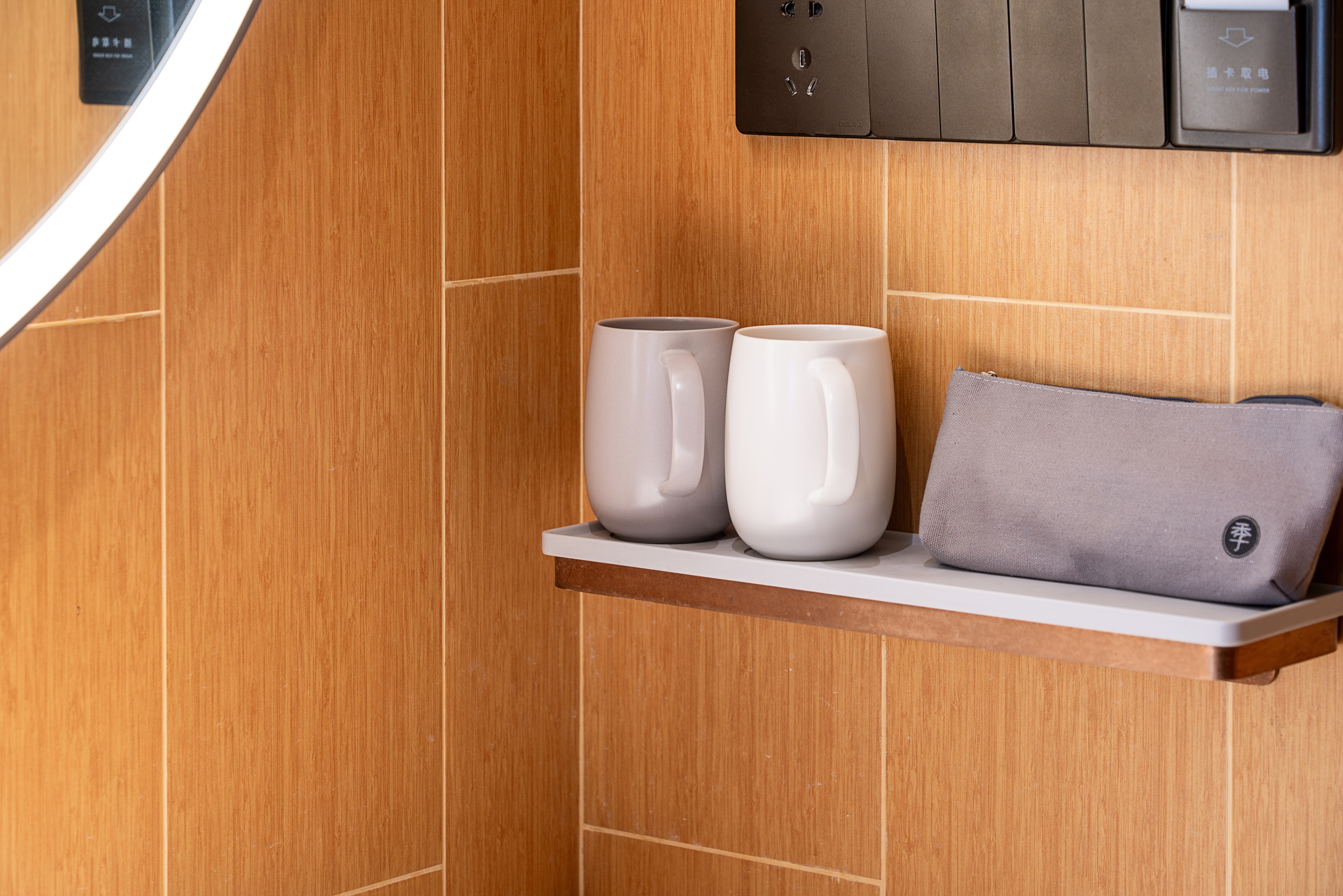 舒压大床房（电视投屏+加热马桶+淋雨顶喷）