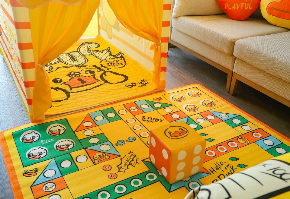 小黄鸭主题亲子双床房