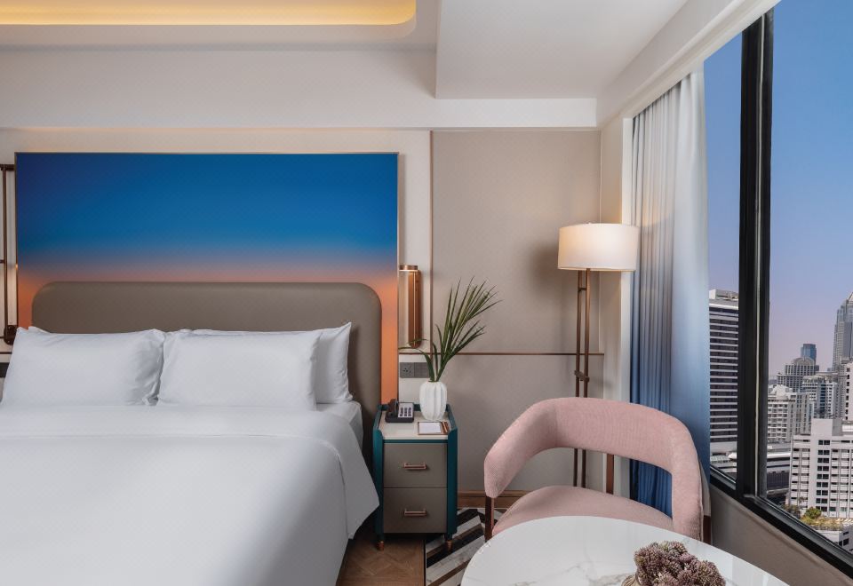 Pipa Hotel Bangkok Sukhumvit 11Deluxe King Or Queen Room