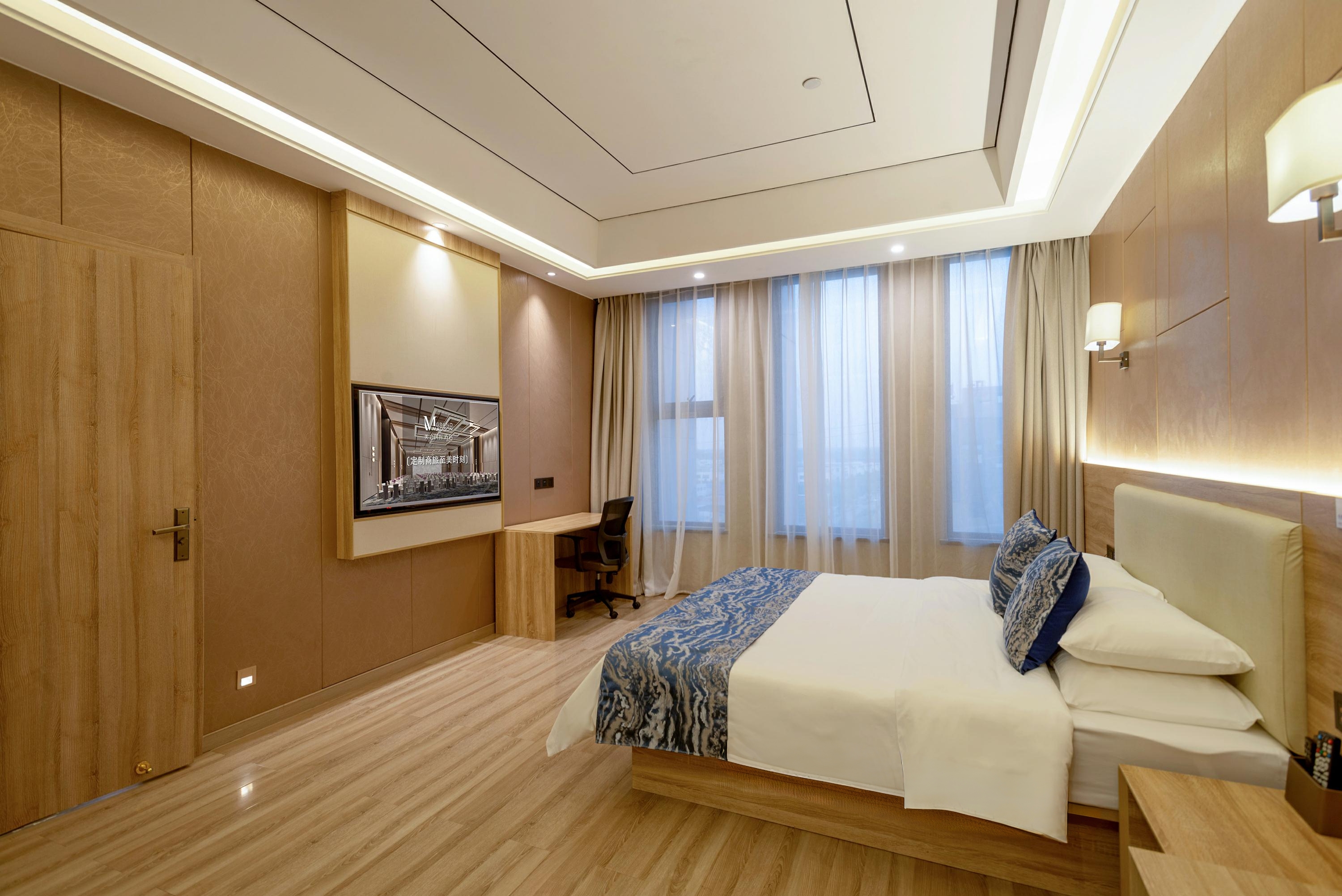 套房（超大会客厅＋静雅阳光落地窗＋双衞）