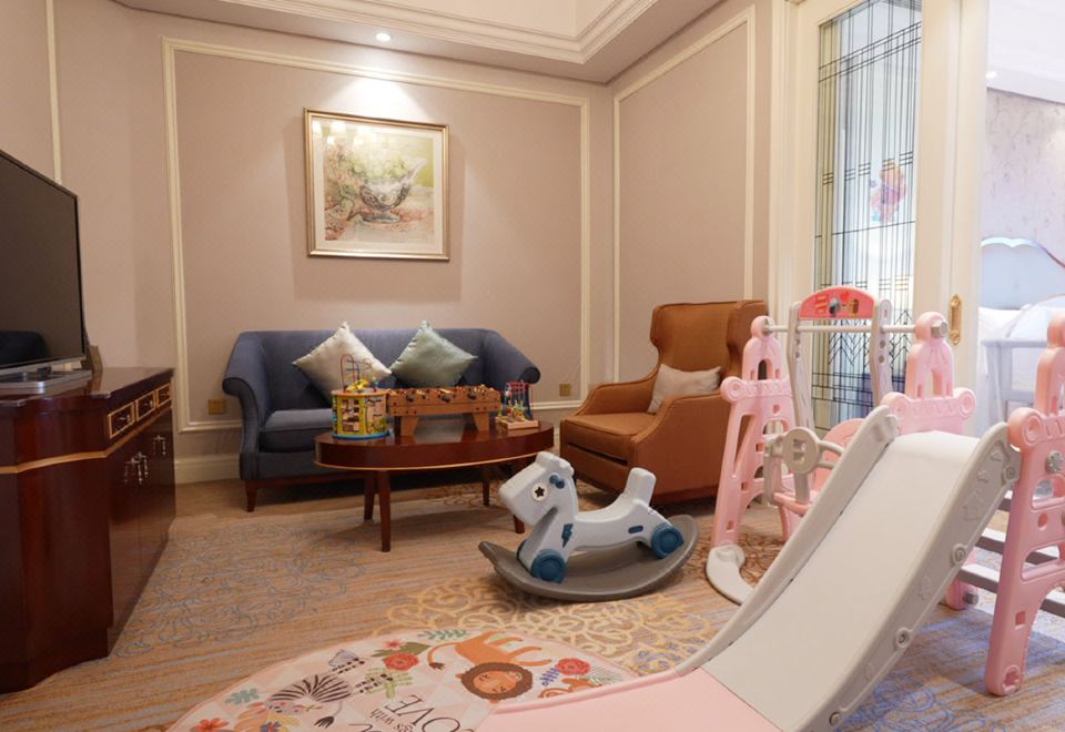 Howard Johnson Junhe Hotel BeijingDeluxe Family Suite