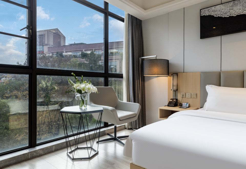 Lezhi Little Shell HotelQueen Room With Garden View