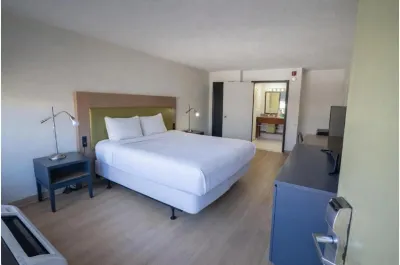 Sacramento Inn & Suites Cal Expo I-80 のホテル