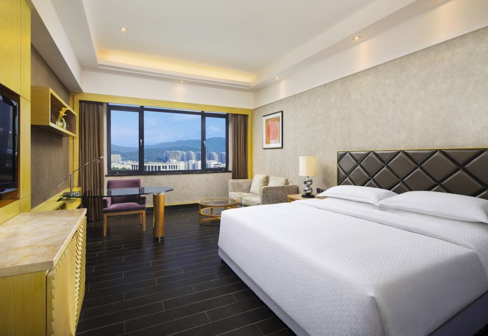 Sanya Four Points by SheratonSuperior Room - City-View (Double Bed)