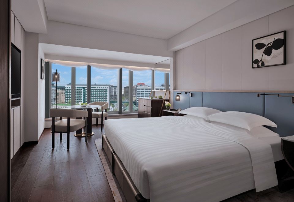 君悅高級客房（大床）