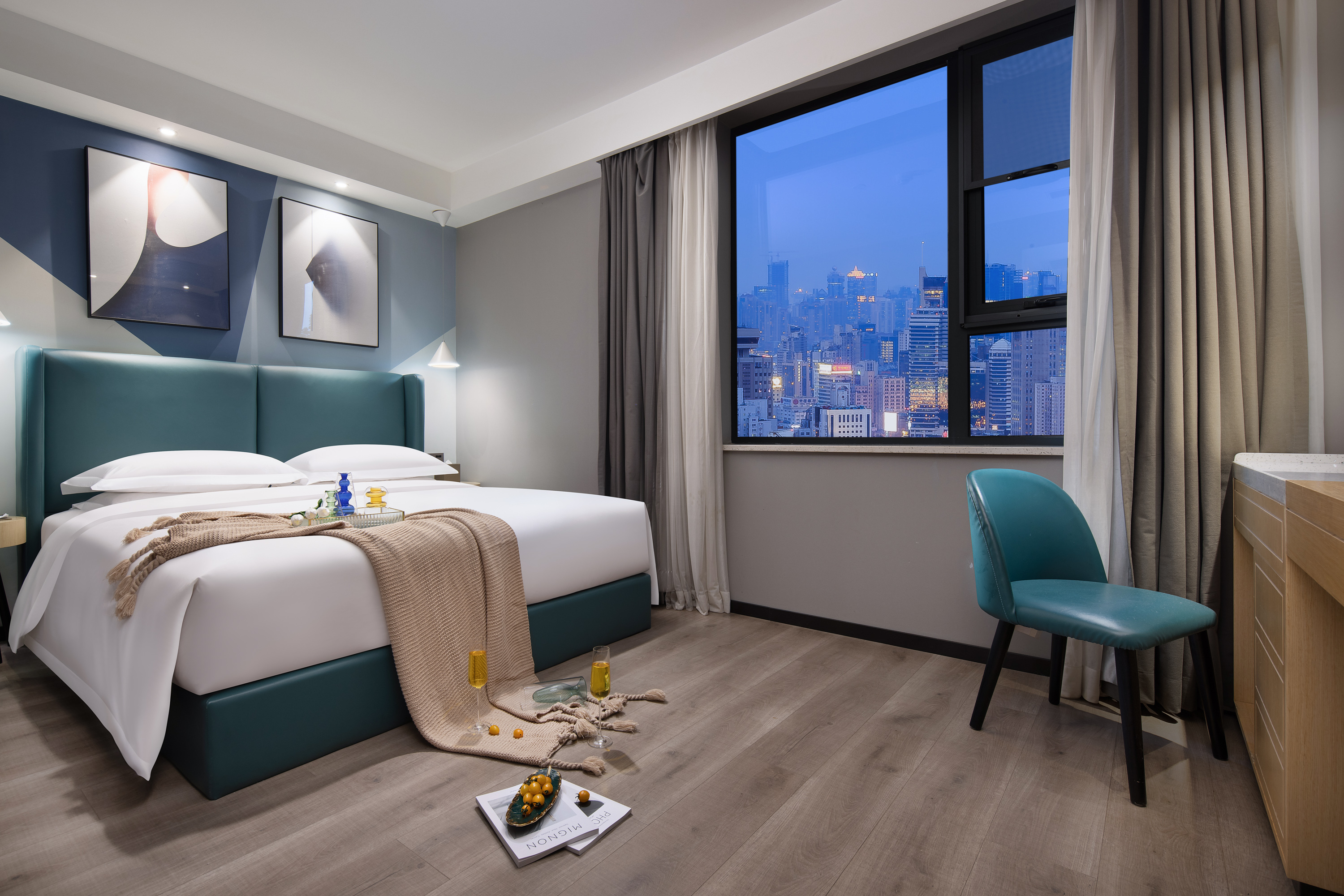 漫雅大床房（衣帽间+零压记忆床垫+智能客控）