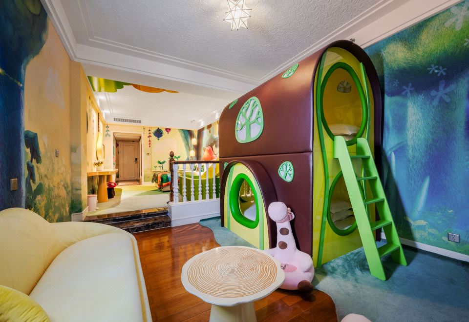 梦幻丛林家庭套房