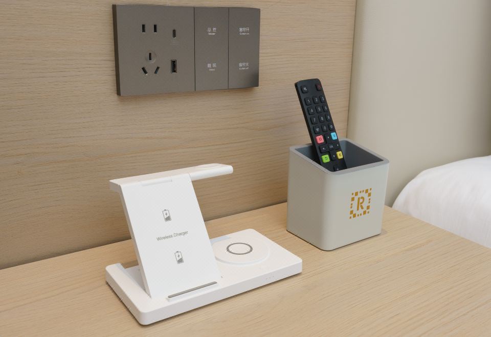 融悅大床房（負離子空氣凈化器+智能客控）