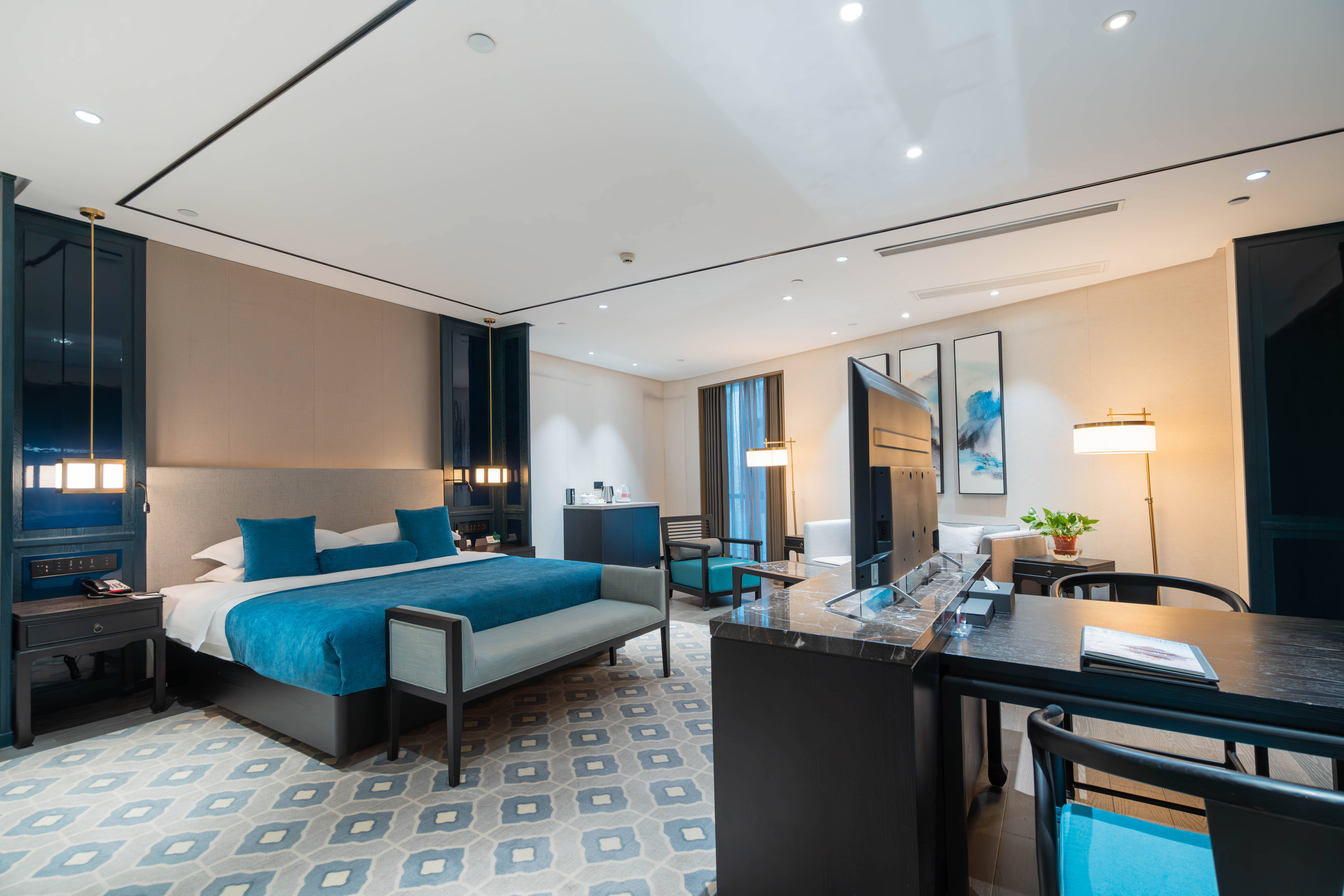 港府洲际商务大床房