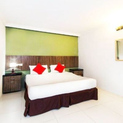 Bilik King Standard Kupon OYO 443 Crystal City Hotel