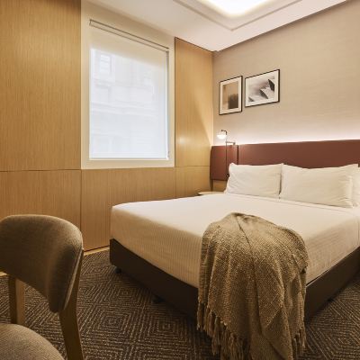 Deluxe Queen Room The Tank Stream Promo Code