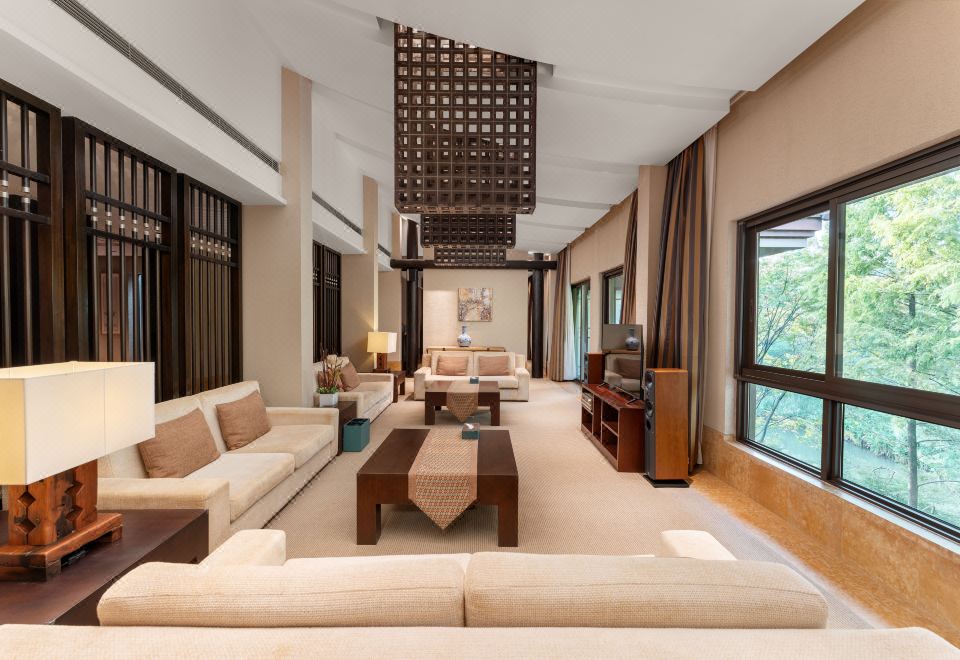 Narada Resort & Spa LiangzhuLuxurious Family Suite