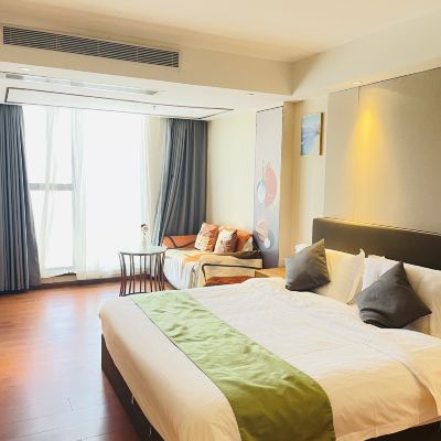 陽光豪華浴缸房【室外花園+記憶枕+飯店公區自助洗衣房】 深圳凱諾雅飯店（寶安國際機場T3航廈固戍地鐵站店）優惠