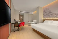 Wenzhou Pingyang High-speed Railway Station New Century Mingting Hotel