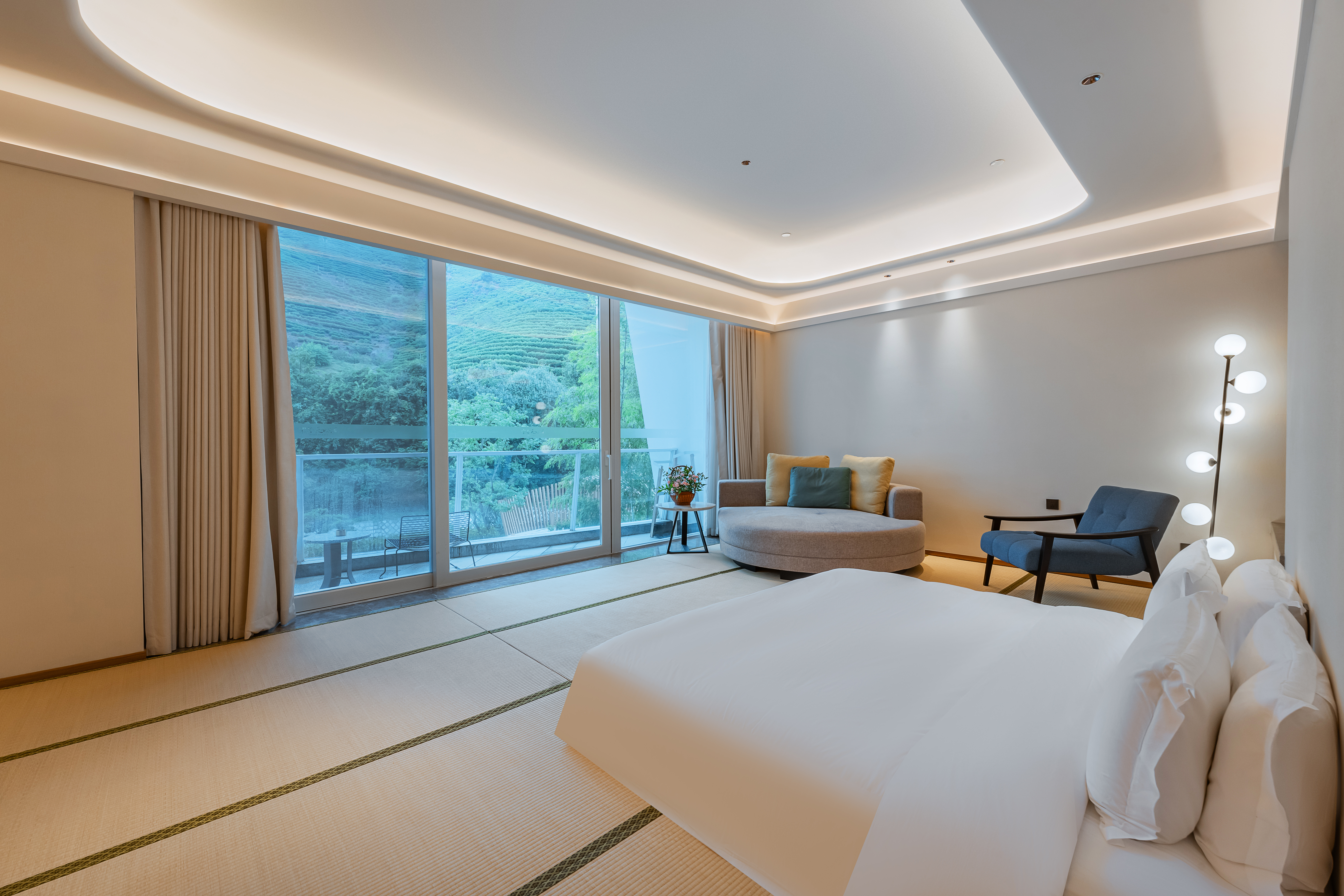 望山楼·榻榻米尊享家庭套房（三床）