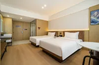 Rezen Huasheng Hotel (Linzhi Hong Kong Road Shopping Street Store)