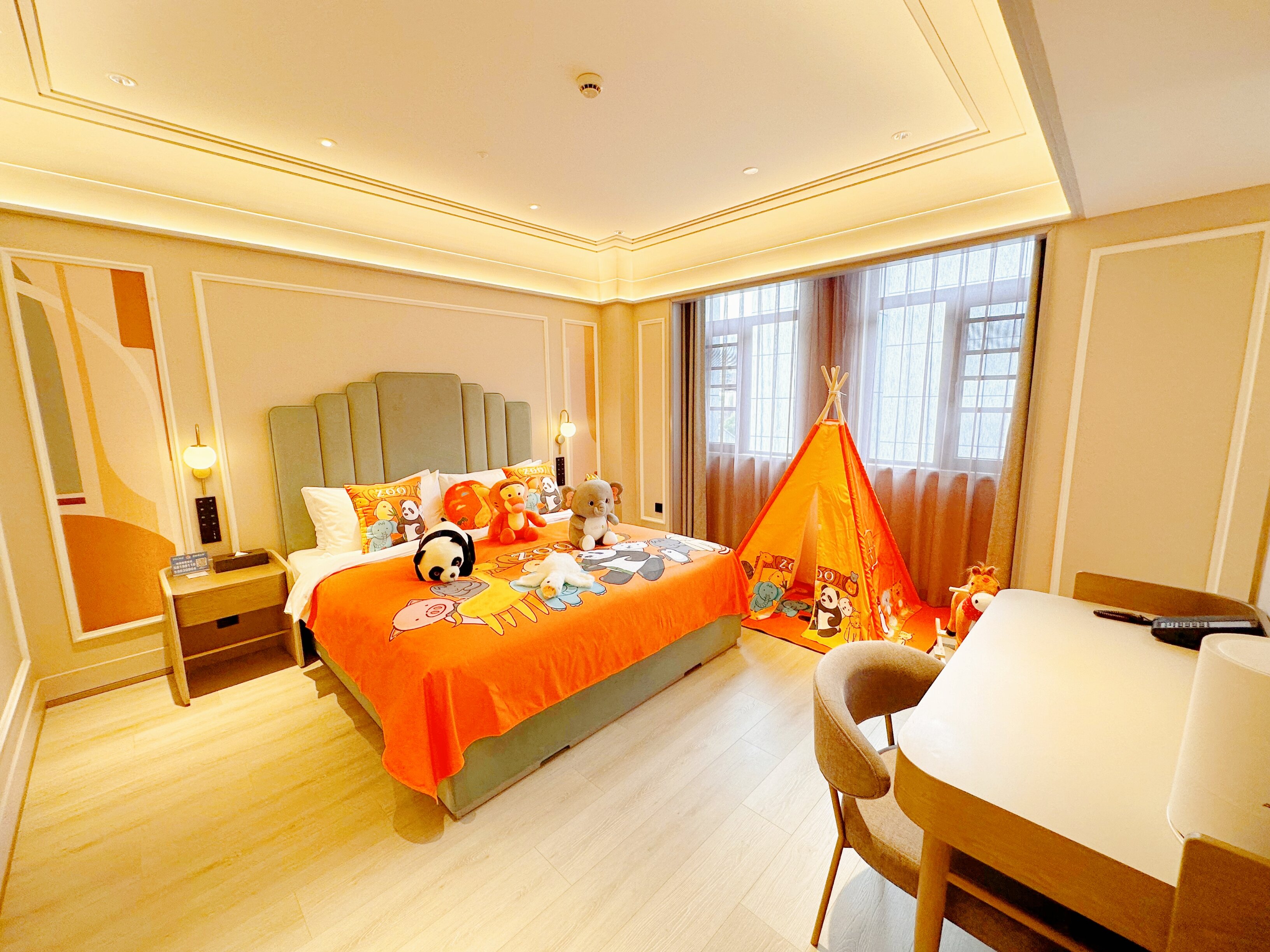 欢乐动物园家庭套房（主题床品+智能马桶+空气净化器）