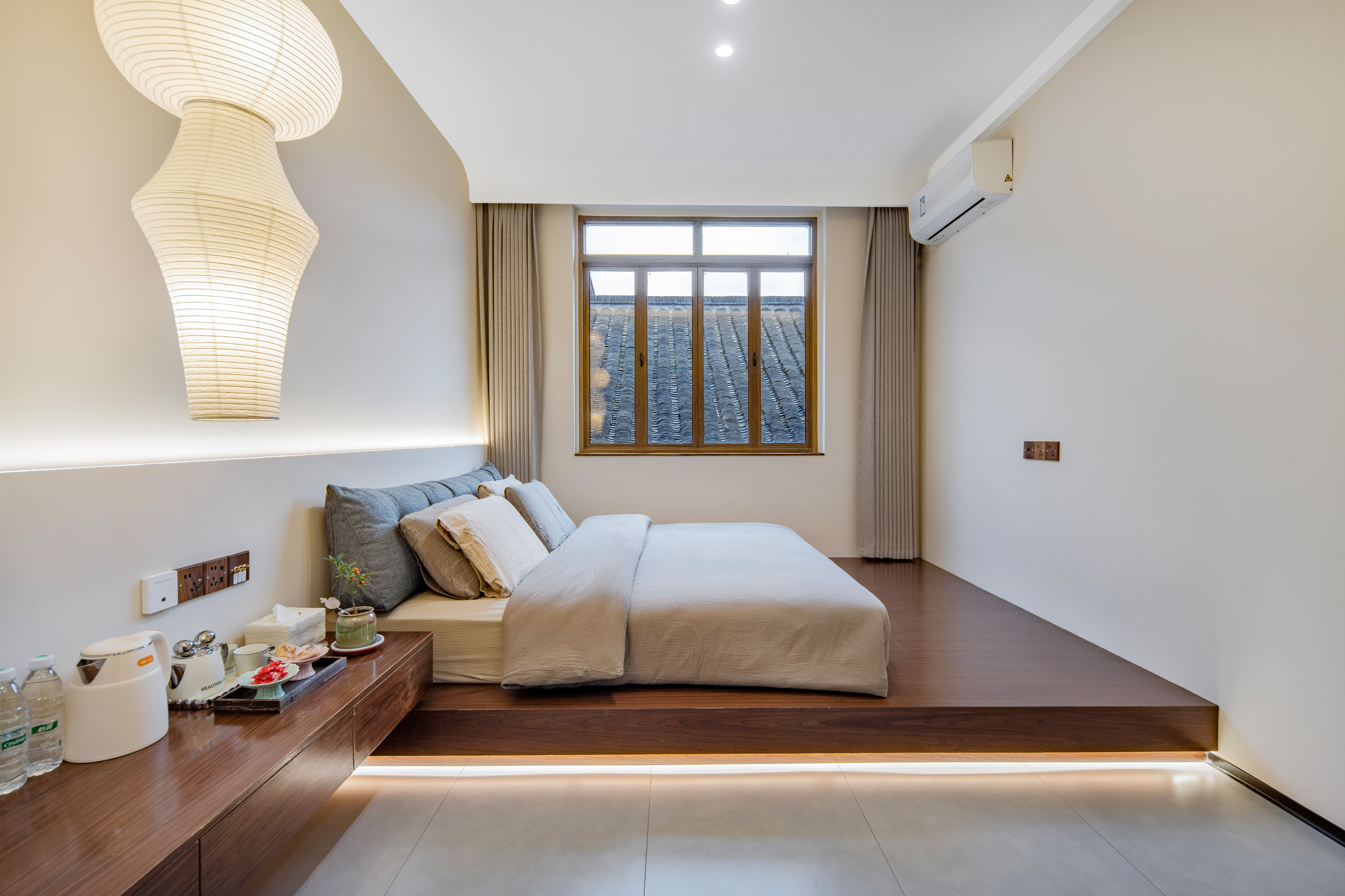 吃吃看巷-大床房