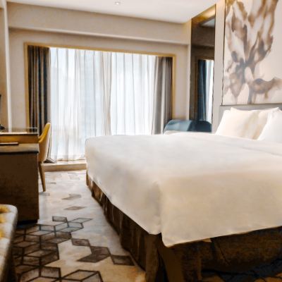 陽光特大床房 珠海龍珠達國際飯店（拱北口岸高鐵站店）優惠