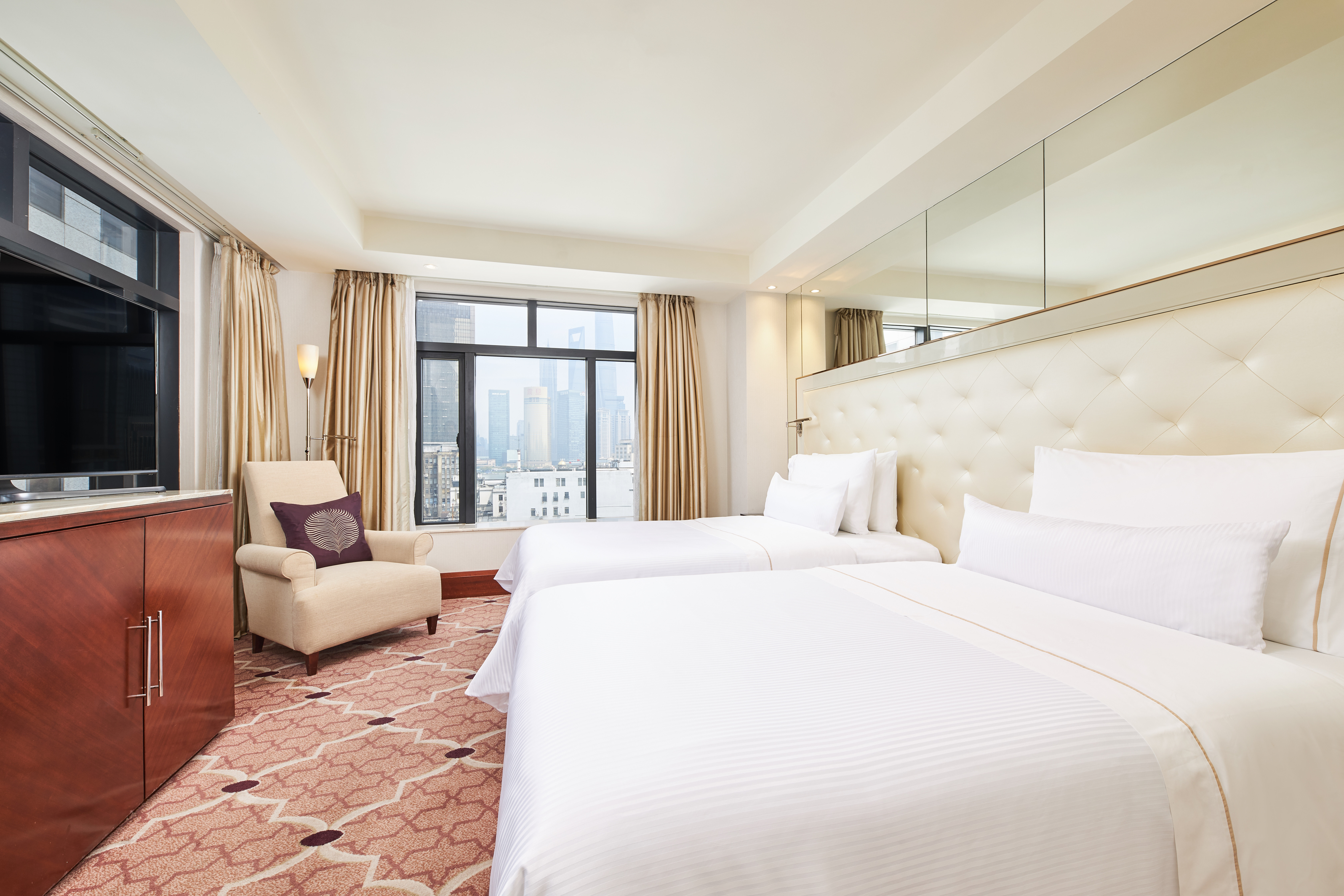 皇冠豪华江景双床房