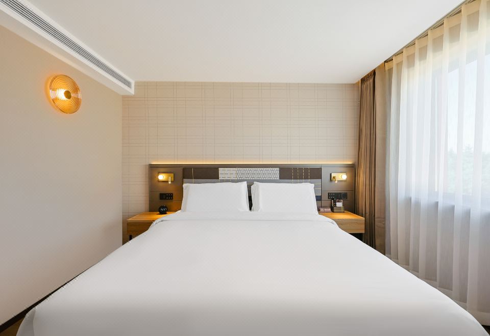 Business Double Room A