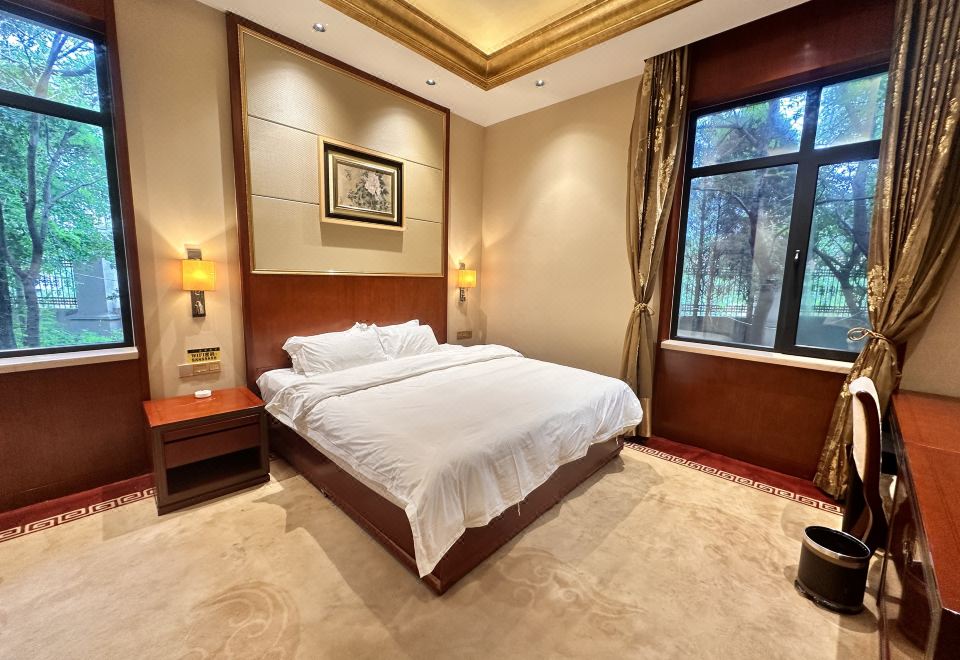 精选大床房（独立温泉泡池）