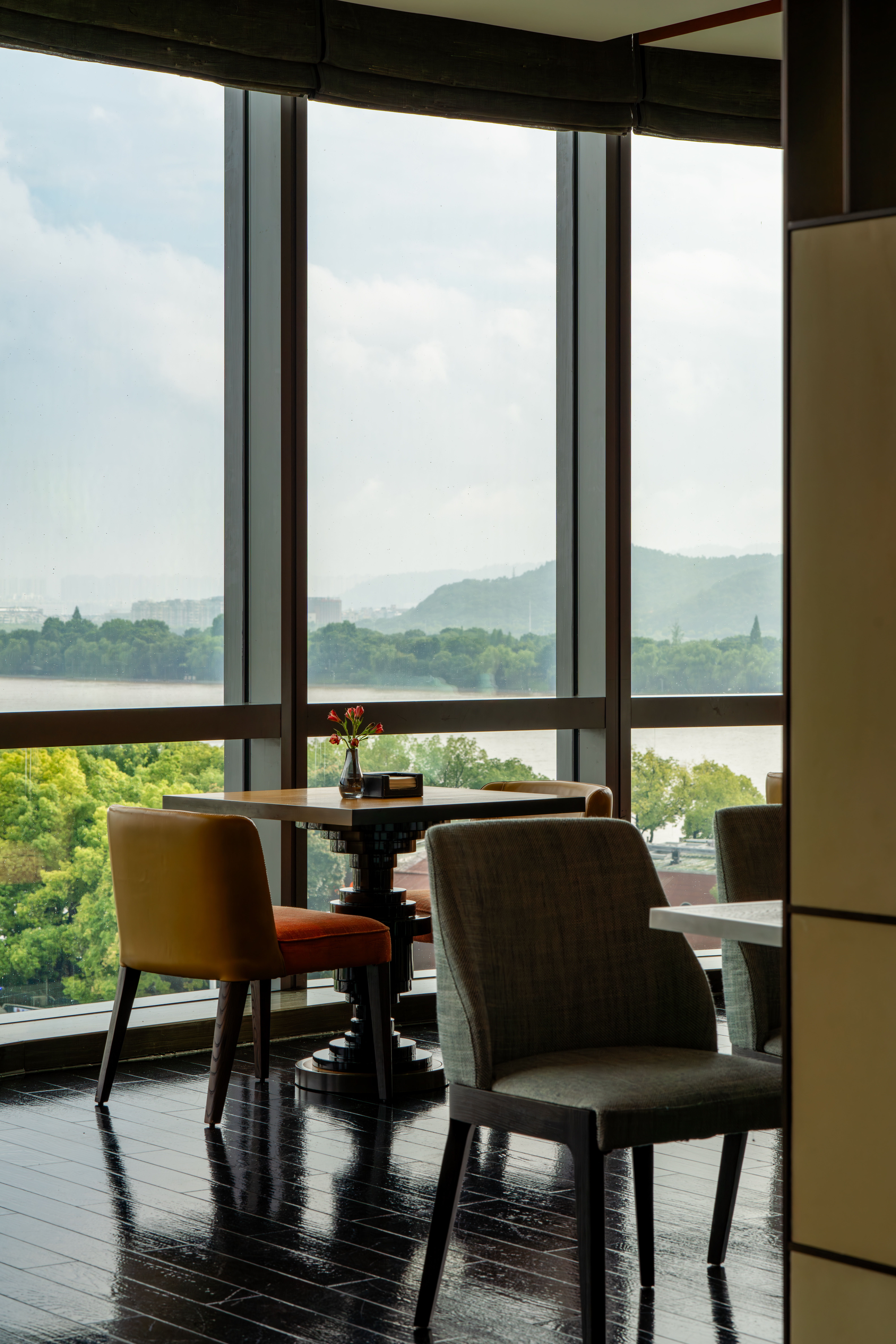 Grand Hyatt Changsha行政套房（270°全江景+江景圆形双人浴缸）