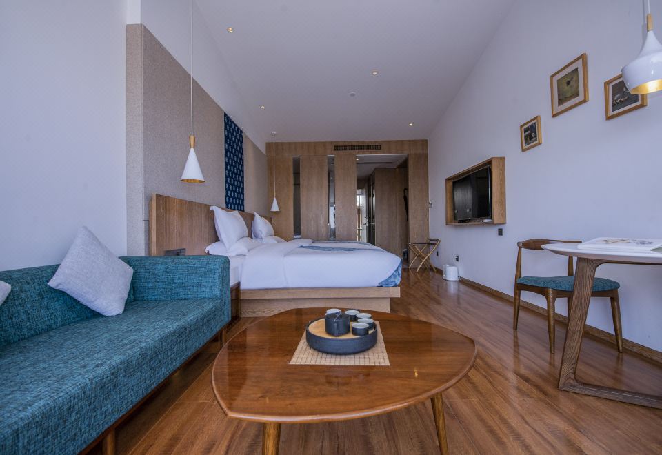 庭院双拼大床房·独立衞浴,5A级鹅绒被,中央空调