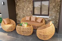 Villa Minerva Eco-Farm Resort near Vigan のホテル