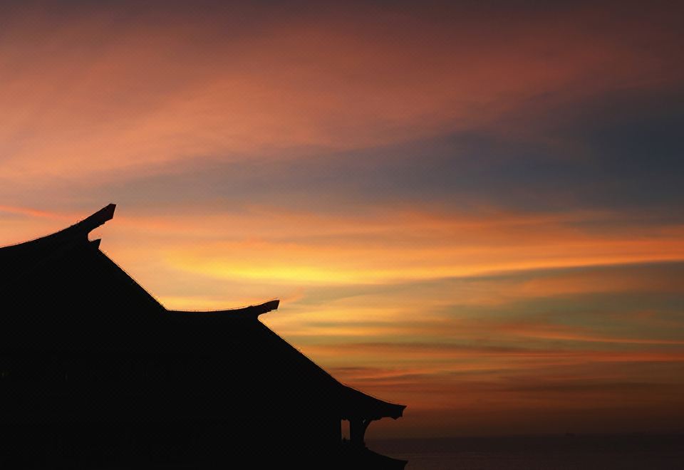 Haikou Marriott HotelPremier Sea-view Suite - Qiongzhou Strait Panorama